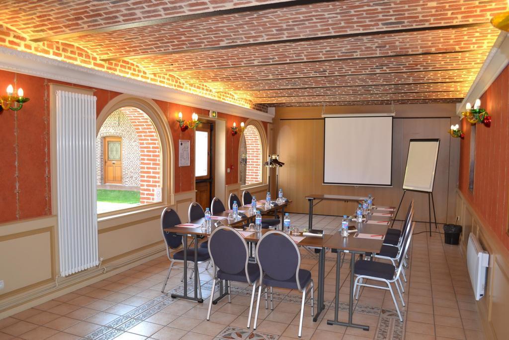 Hotel Le Domaine Des Cigognes Ennevelin Exterior foto