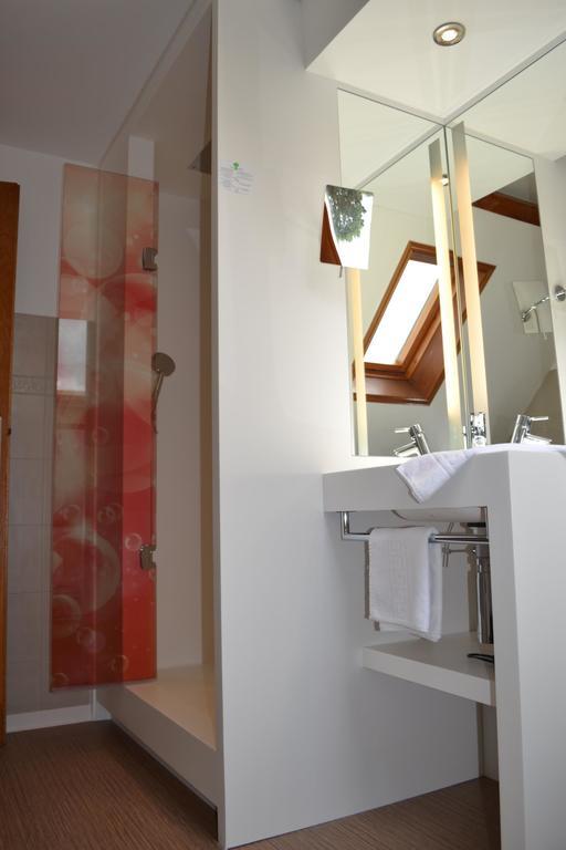 Hotel Le Domaine Des Cigognes Ennevelin Zimmer foto