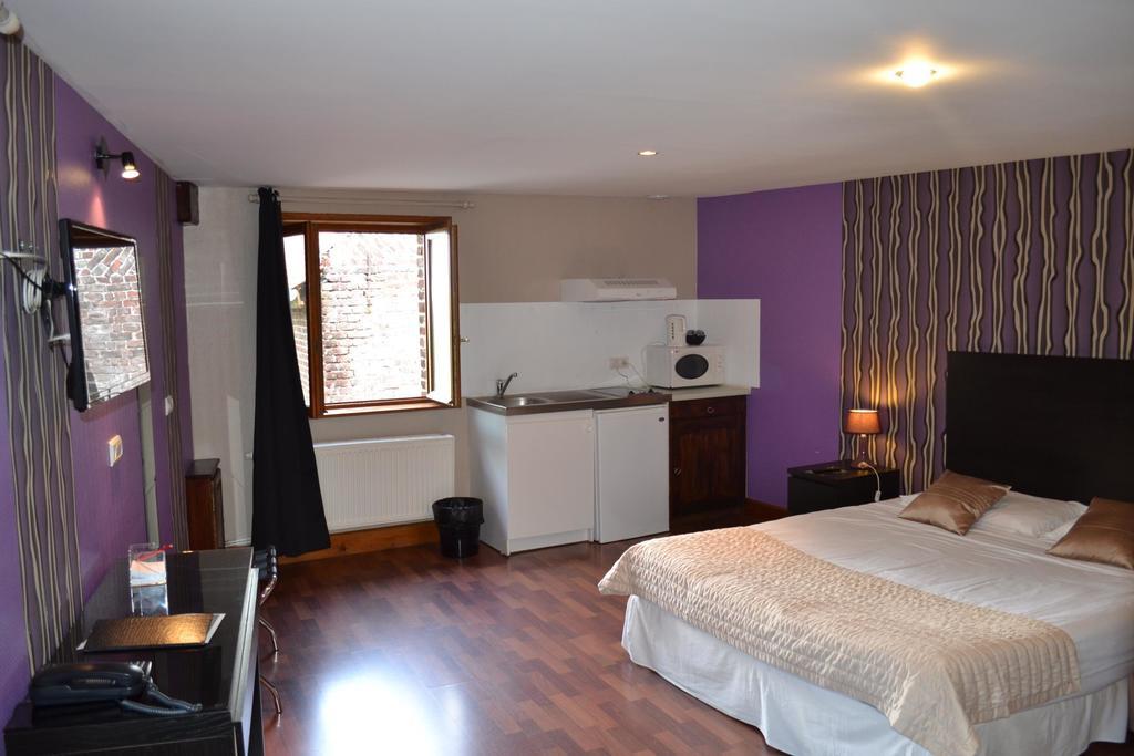 Hotel Le Domaine Des Cigognes Ennevelin Zimmer foto